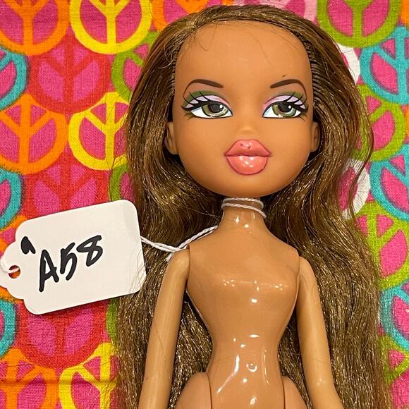 Bratz Funk Out Fianna Doll #A58 Lot 9 Nude Fashion Doll Only - Picture 2 of 4